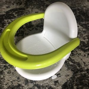 Baby bath seat great condition